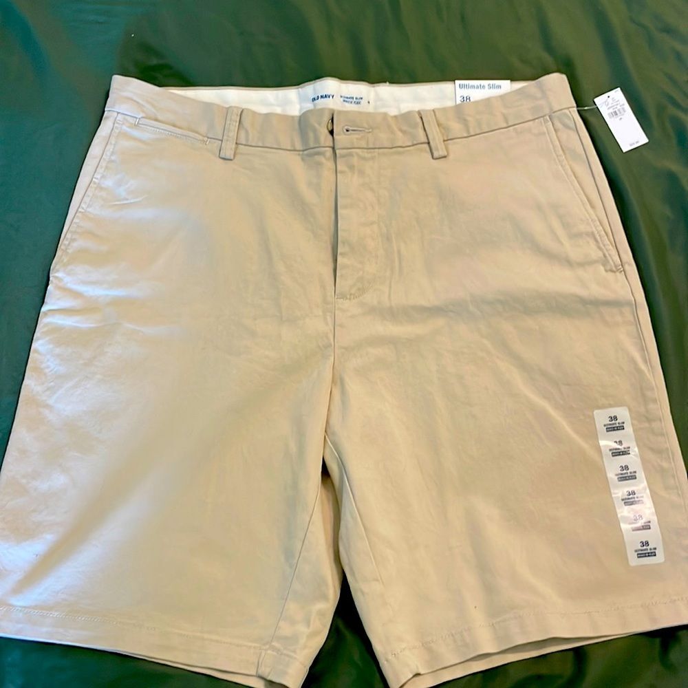 NWT Old Navy ultimate slim khaki shorts in 38" Golf Preppy Classic Dress Shorts